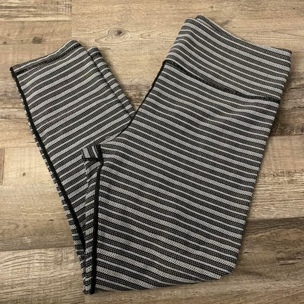 Zyia Leggings